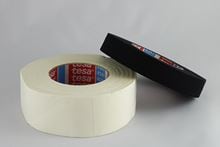 Tesa Textilklebeband schwarz Rollen à 25 mm x 50 m_2147483647